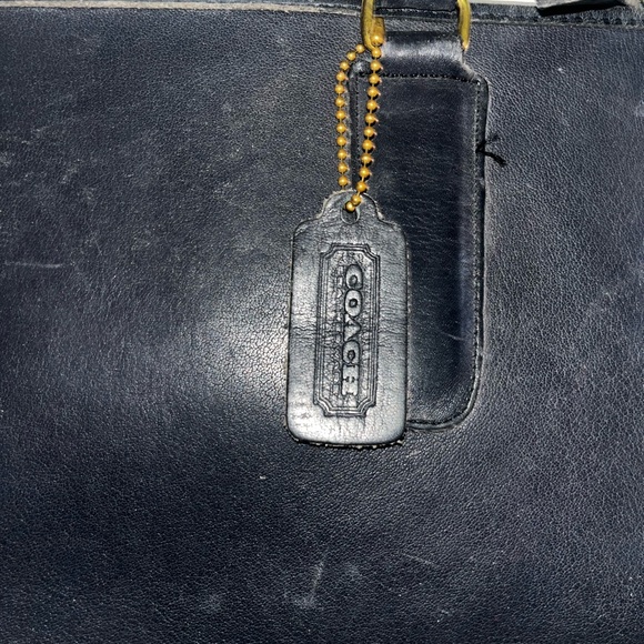 vintage Coach Slim Satchel in black glovetanned leather. - Picture 4 of 11